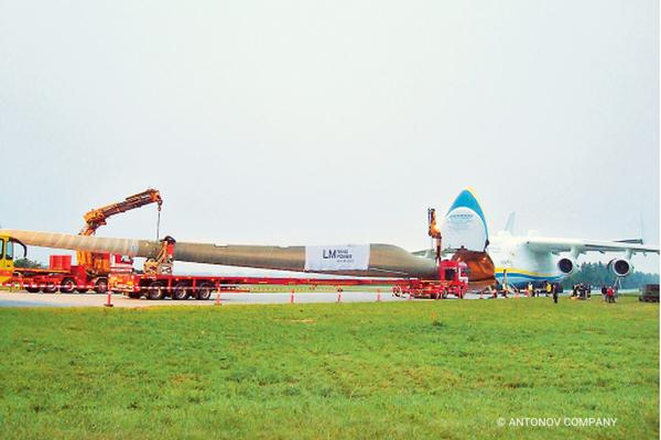 Transportation of the longest cargoes in the history of air transport